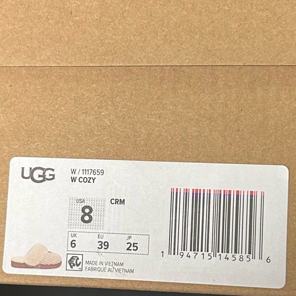 UGG Women's Cozy Slippers - Cream - Picture 11 of 11